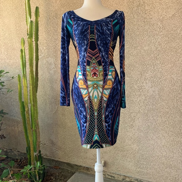 Cache amazing colours and fabric Design. Gorgeous! - Picture 5 of 6